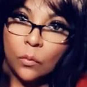 Meet your Posher, Maria-ines